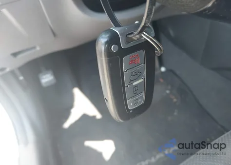 2012 Hyundai Sonata Hybrid z USA, uszkodzony, nr VIN KMHEC4A48CA045364